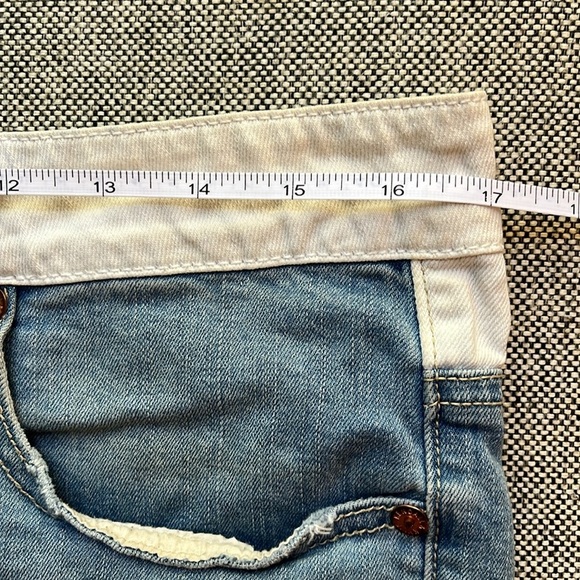 🤍 Vintage Kendal and Kylie Distressed Denim White High Rise Shorts , Size: 11 - Picture 11 of 12